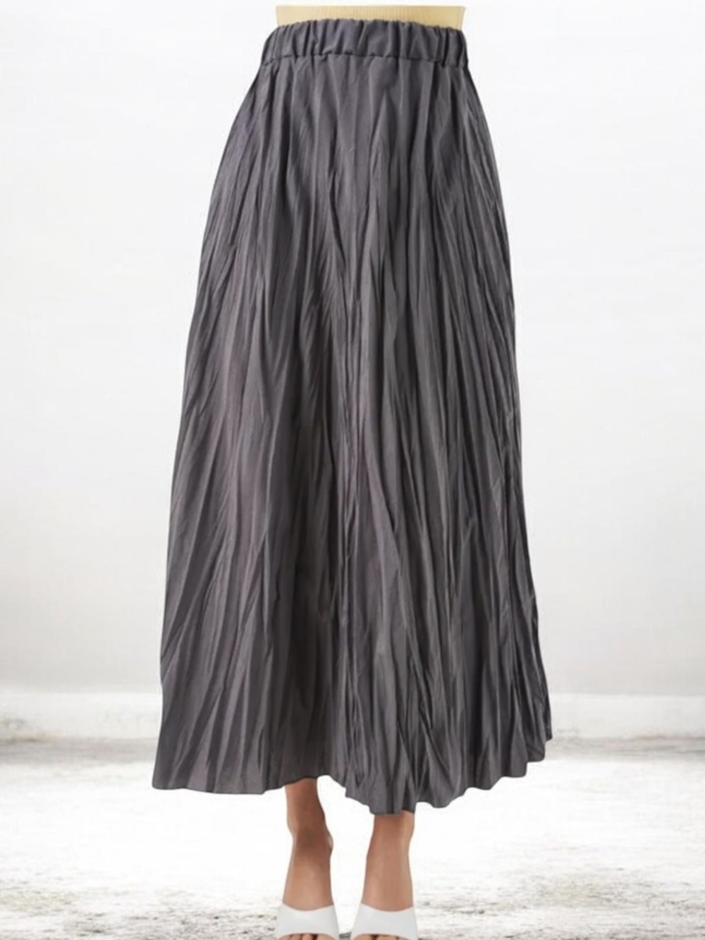 Women's Black boho Pleated Maxi Skirt